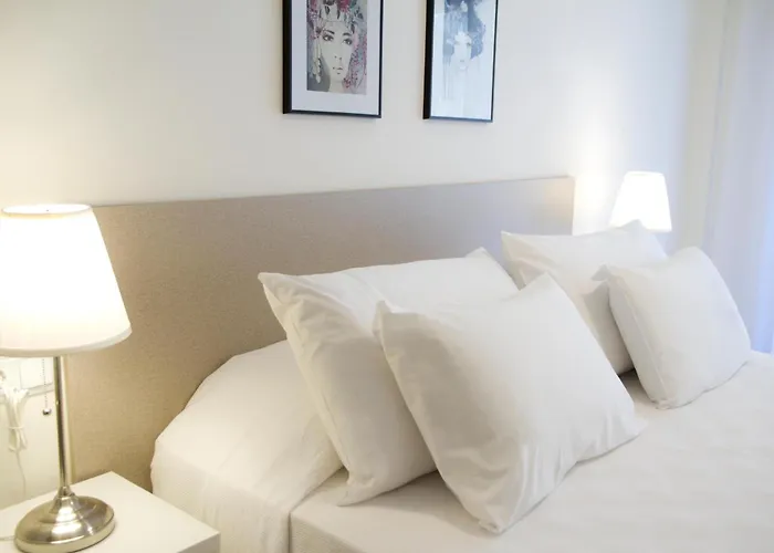 Santa Susanna Chic! Apartments By Alegria